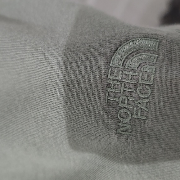 The North Face Women's Short Sleeve Tees - White, Yellow, Green Large 3 Pack - Picture 13 of 16